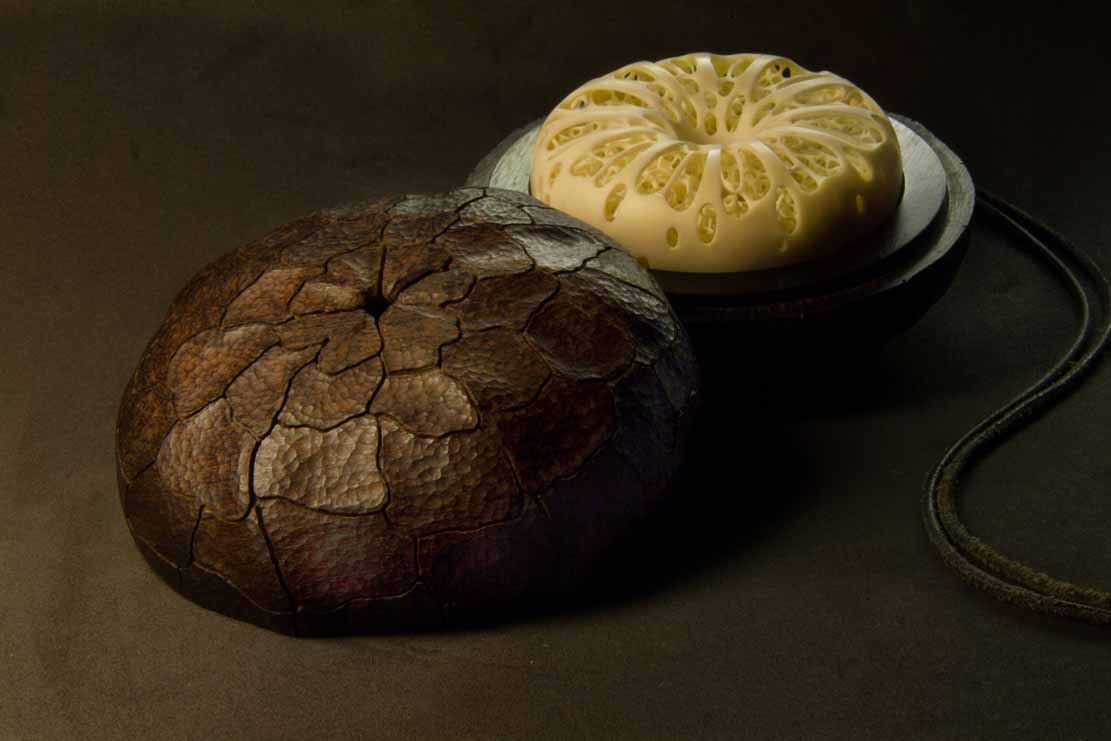 treefrog, Baumfrosch,Cornel, Schneider, Boxwood, Buchsbaum,  jpeg, jpg, scuplture, Schnitzerei, Carving, netsuke, okimono