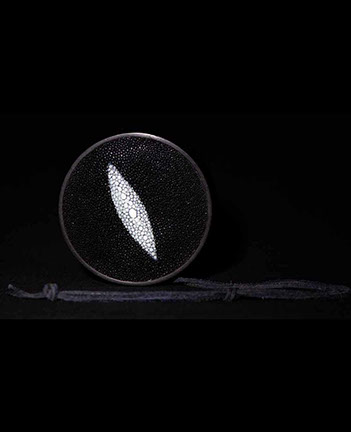 viper around branch, Cornel, Schneider, Boxwood, Buchsbaum,  jpeg, jpg, scuplture, Schnitzerei, Carving, okimono