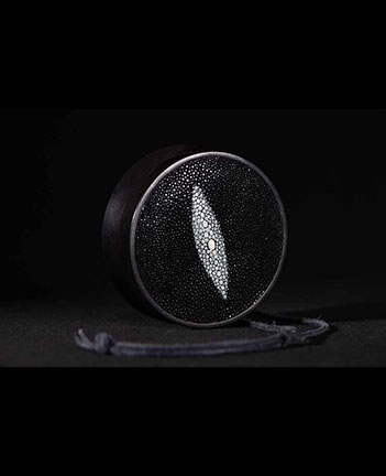 viper around branch, Cornel, Schneider, Boxwood, Buchsbaum,  jpeg, jpg, scuplture, Schnitzerei, Carving, okimono