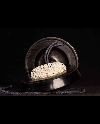 viper around branch, Cornel, Schneider, Boxwood, Buchsbaum,  jpeg, jpg, scuplture, Schnitzerei, Carving, okimono