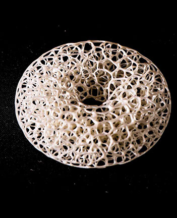 Violin-embryo, Geige, Cellowirbel, Cello tuning peg, smallest violin, Cornel, Schneider, Boxwood, Buchsbaum,  jpeg, jpg, scuplture, Schnitzerei,