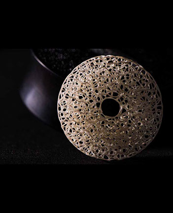 Violin-embryo, Geige, Cellowirbel, Cello tuning peg, smallest violin, Cornel, Schneider, Boxwood, Buchsbaum,  jpeg, jpg, scuplture, Schnitzerei,