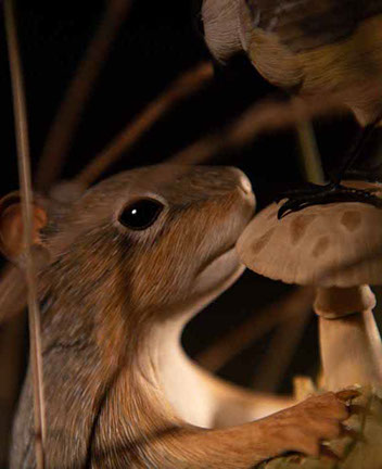 Violin-embryo, Geige, Cellowirbel, Cello tuning peg, smallest violin, Cornel, Schneider, Boxwood, Buchsbaum,  jpeg, jpg, scuplture, Schnitzerei,