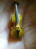 Violin-embryo, Geige, Cellowirbel, Cello tuning peg, smallest violin, Cornel, Schneider, Boxwood, Buchsbaum,  jpeg, jpg, scuplture, Schnitzerei,