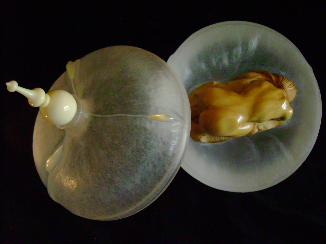 The nude, Akt, Cornel, Schneider, Boxwood, Buchsbaum,  acrylglass, ivory jpeg, jpg, scuplture, Schnitzerei, Carving, okimono