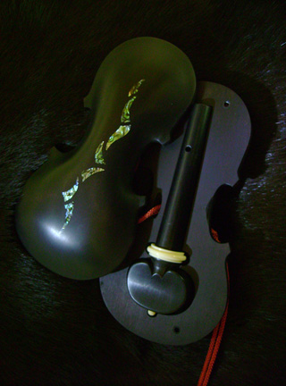 Violin-embryo, Geige, Cellowirbel, Cello tuning peg, smallest violin, Cornel, Schneider, Boxwood, Buchsbaum,  jpeg, jpg, scuplture, Schnitzerei,